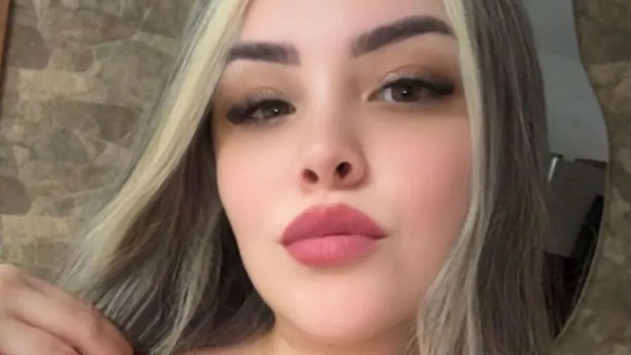 Chat with NicoleTim