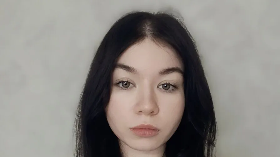 Chat with VelmiraCelestiqu