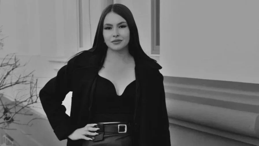 Chat with LucilleWhite