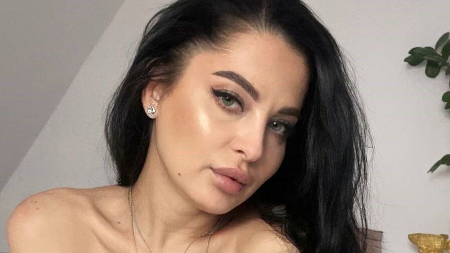 Chat with NicoleWilleson
