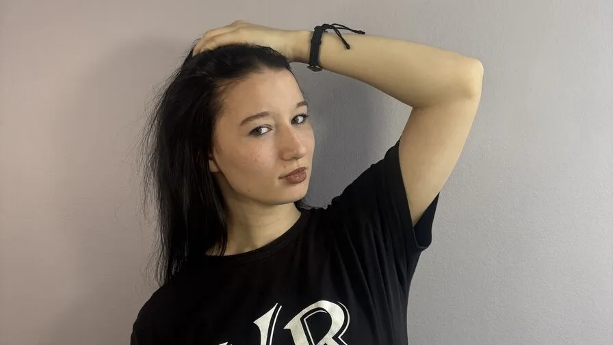 Chat with EneidaRaglow