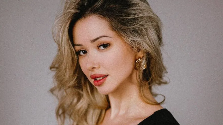 Chat with CassieArmas