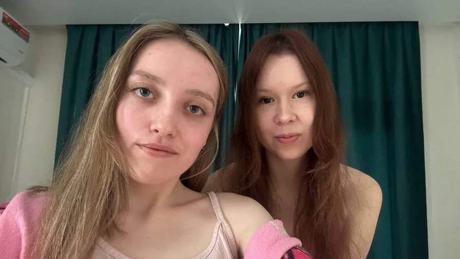 Chat with LewisAndBeatriz