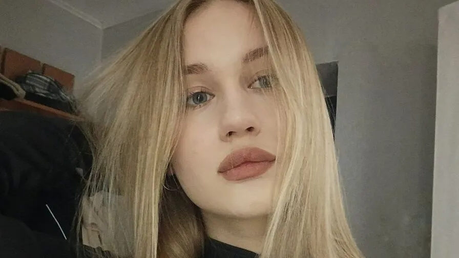 Chat with SadieTandon