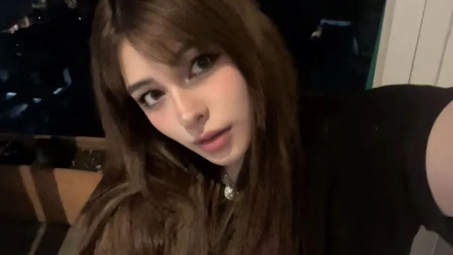 Chat with AngelinanoAngel