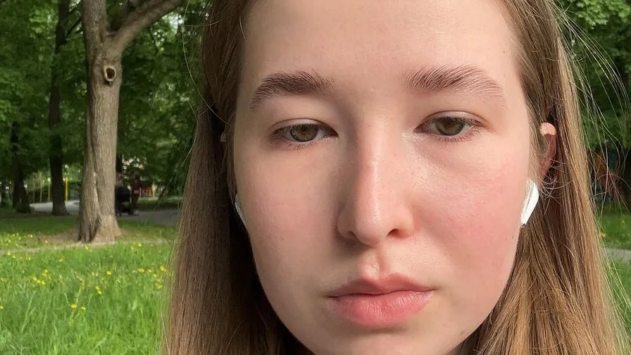 Chat with CarlyWestenhaver