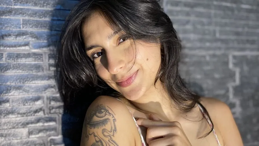 Chat with IsabelSkorpia