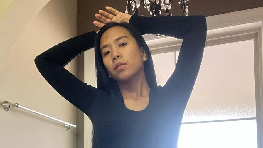 Chat with ZinniaRose