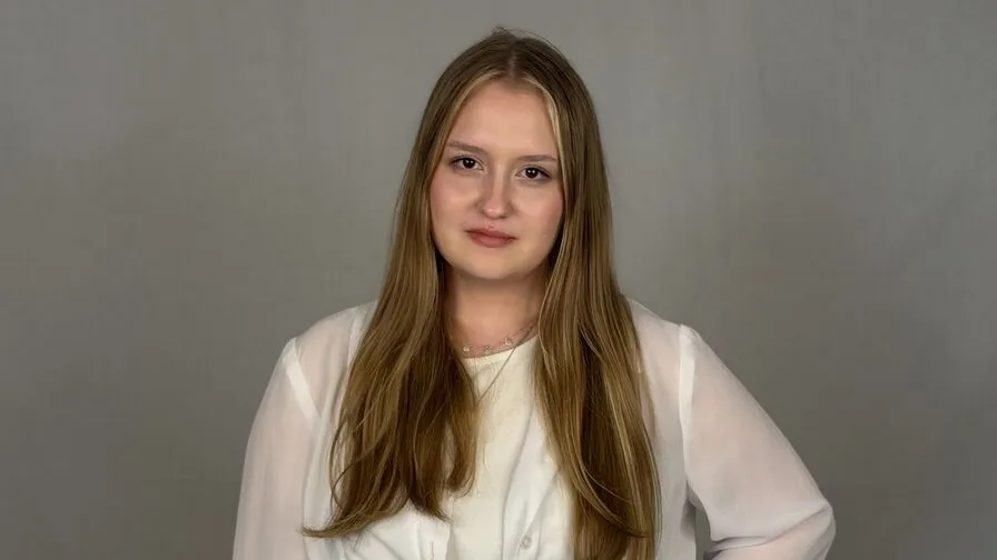 Chat with LavondaDegele