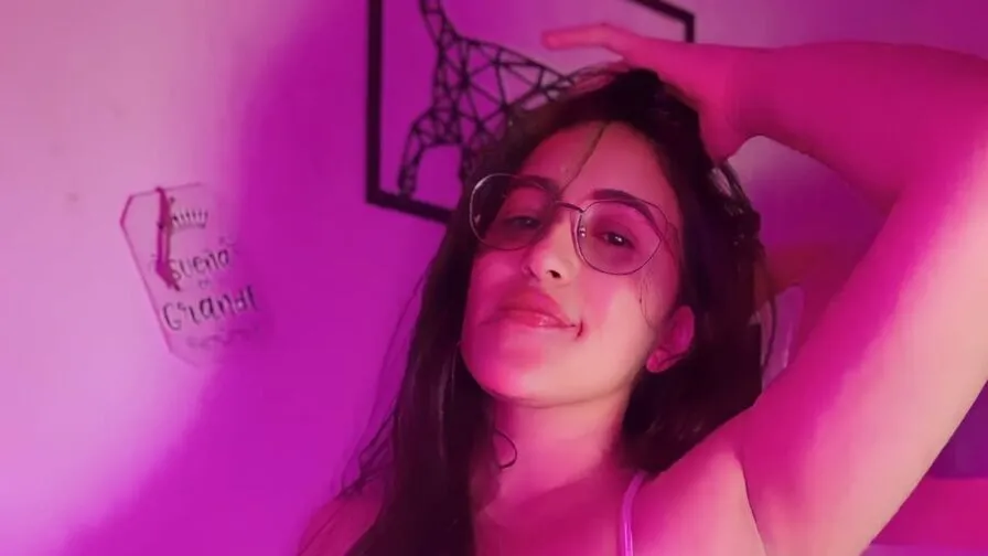 Chat with ZoeWeys