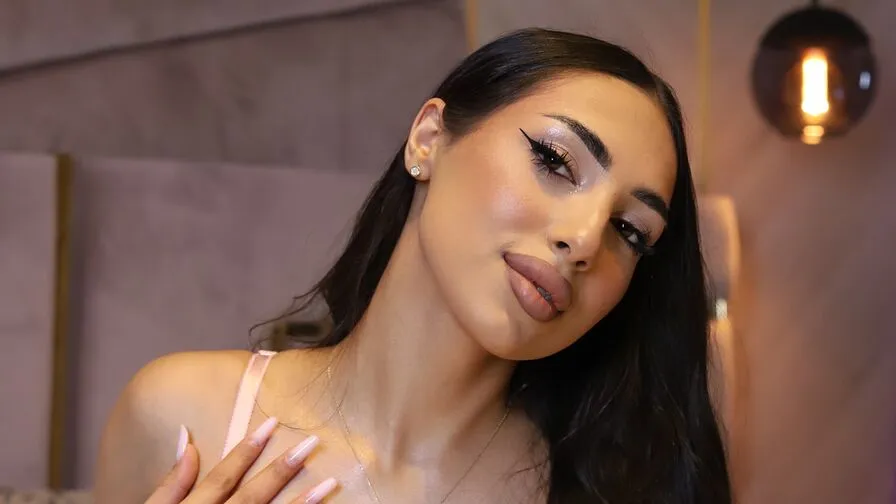 Chat with AshleyNoirr