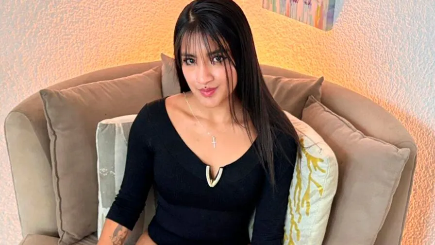 Chat with LauraMors