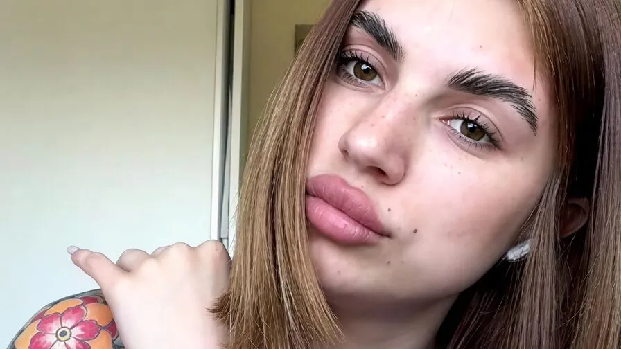 Chat with MaryannaBracco