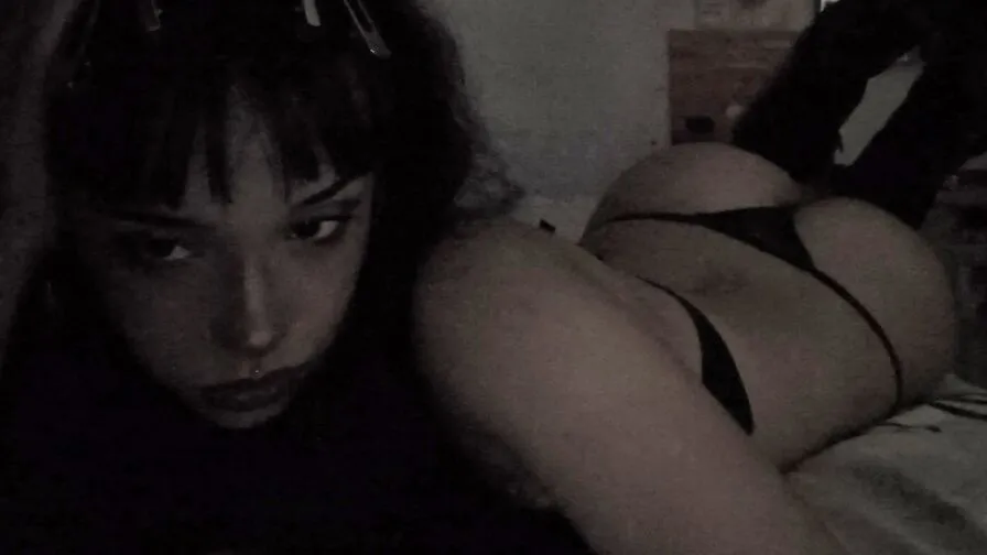Chat with LilieRebecca