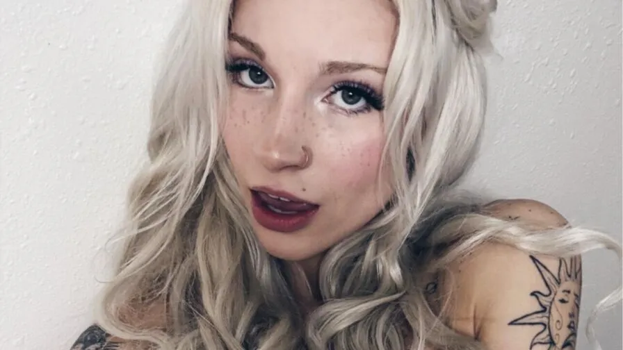 Chat with AnnieAngel