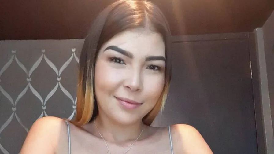 Chat with AlisonCaroline
