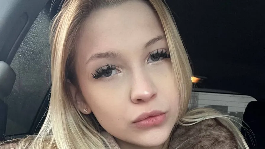 Chat with VeronicaBarks