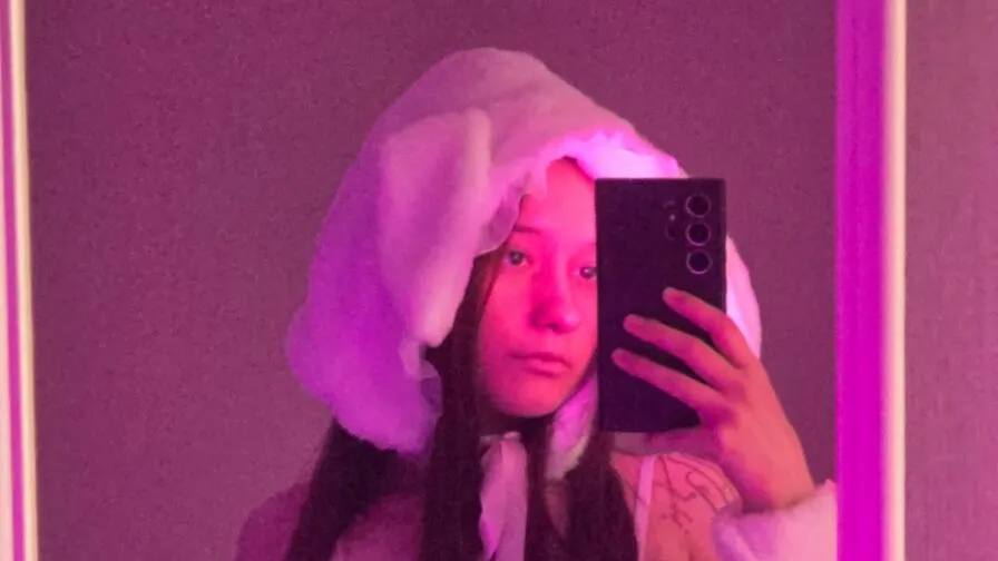 Chat with SophieKuper