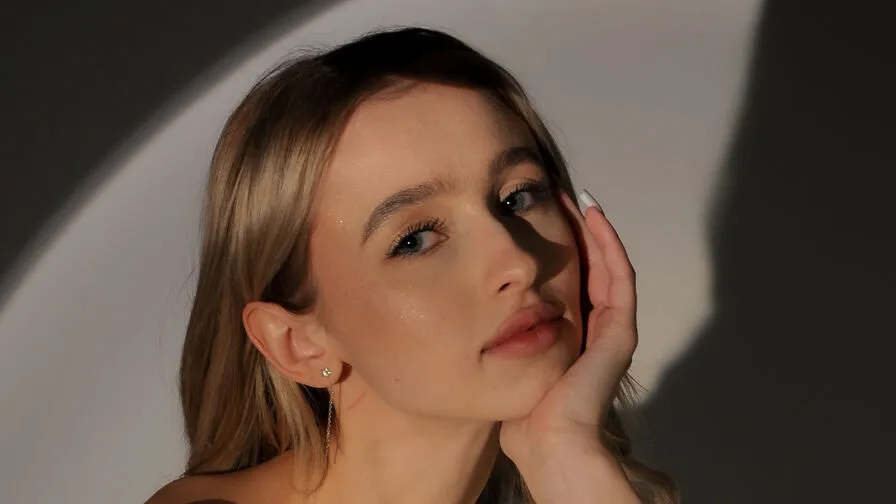 Chat with SeasonHamiss