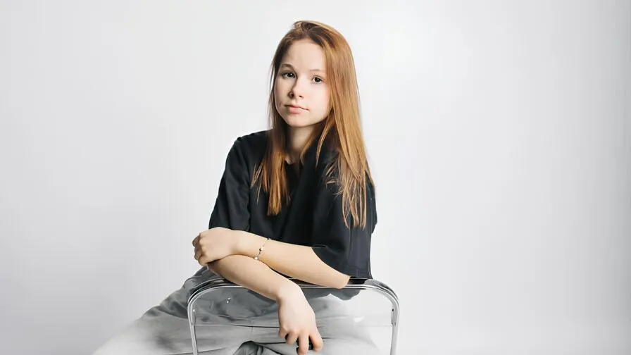 Chat with LinaForbishh