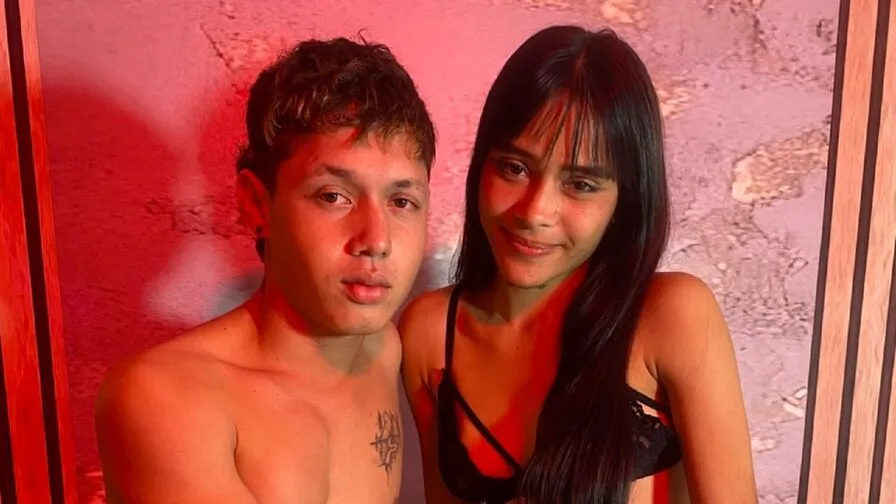 Chat with LindaAndJhon