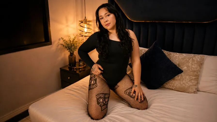 Chat with MiaVallevet