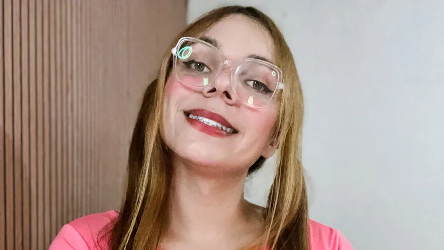 Chat with NicollyVentura