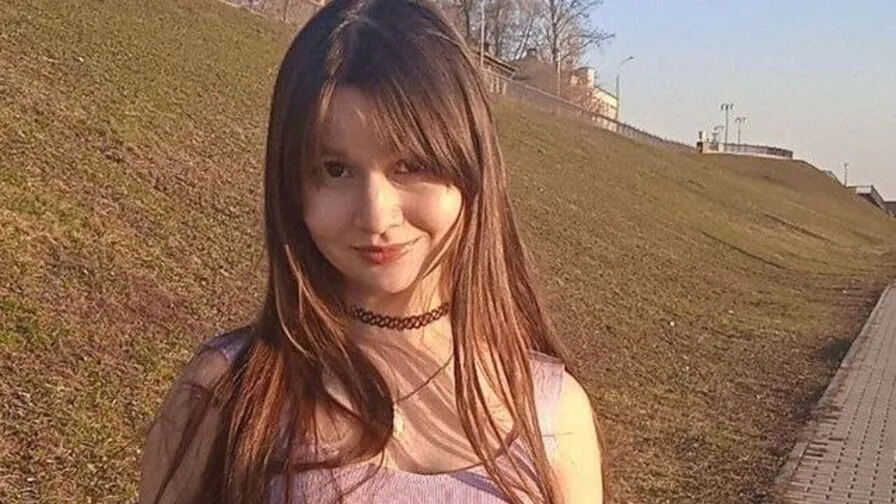 Chat with MayaCleass