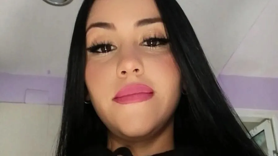 Chat with MayaNoiry
