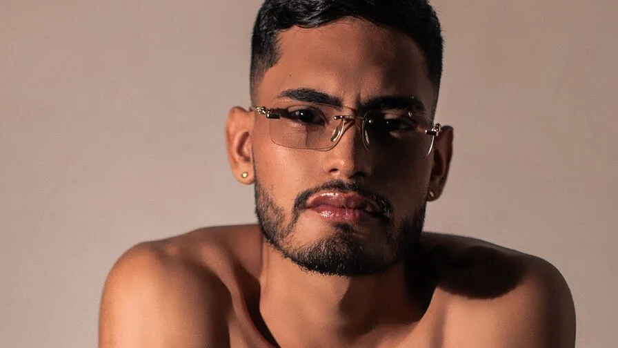 Chat with SebasCorrales