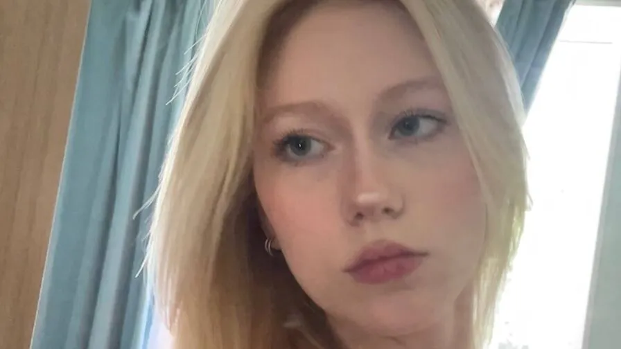 Chat with CeciliaWhithrock