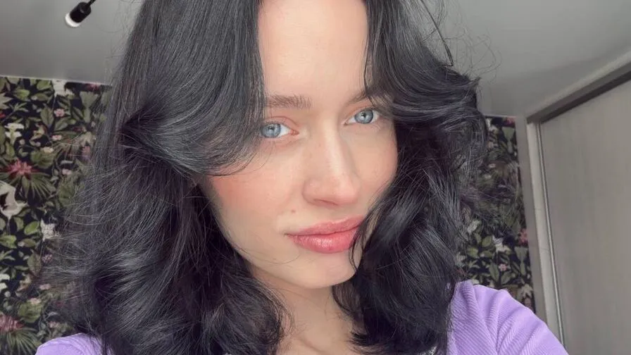 Chat with MindyCafarella