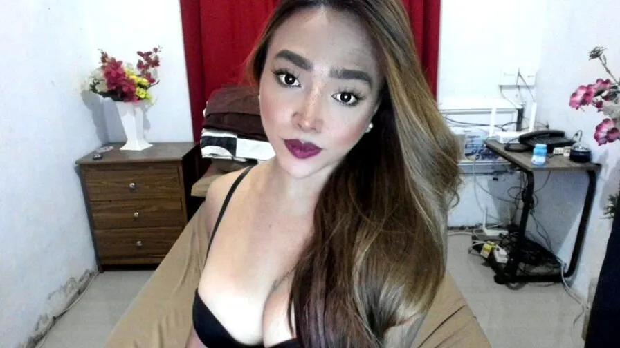 Chat with BelleWhitmore