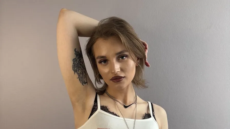 Chat with CammiePratten