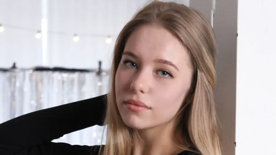 Chat with AnnetteMajid