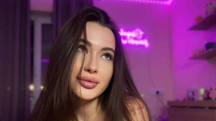 Chat with AminaLub
