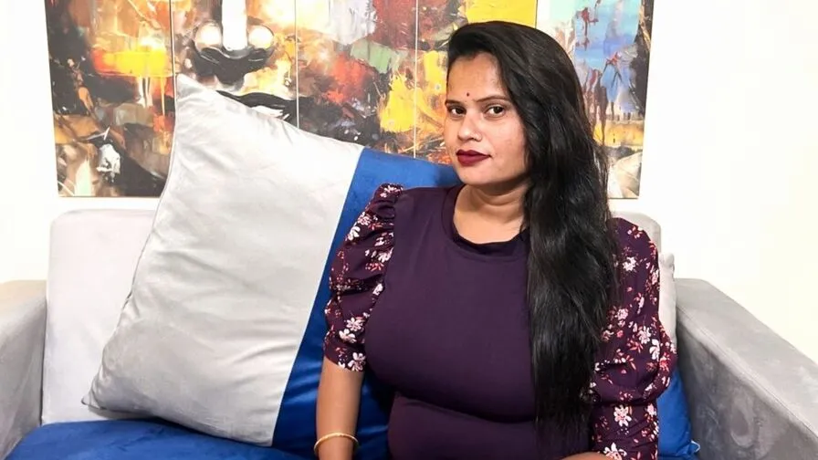 Chat with AnnaRevolt