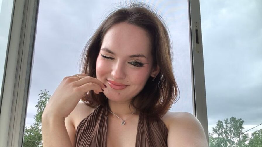 Chat with DebraBoo