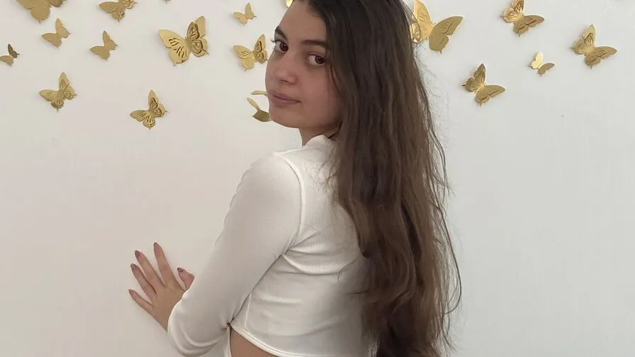 Chat with SimonaBroomfield