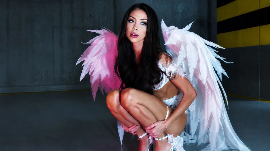 Chat with AngelinaRosa