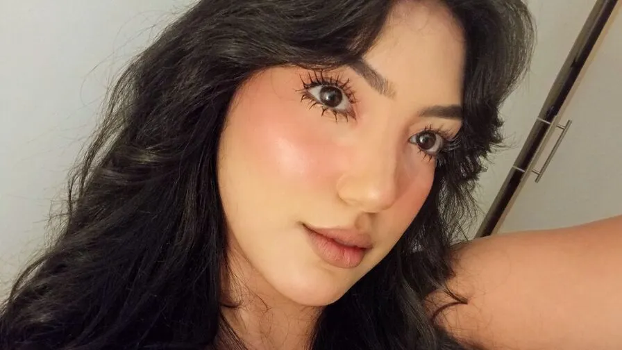Chat with CelestinBennett