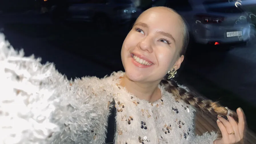 Chat with CristinAuslander