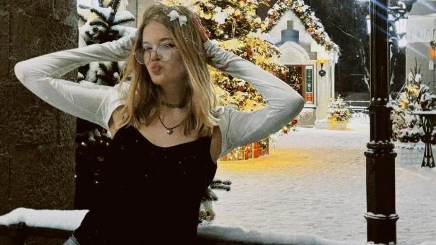 Chat with LizabethGrounds
