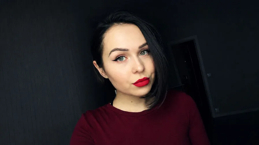 Chat with MiraCurtiz