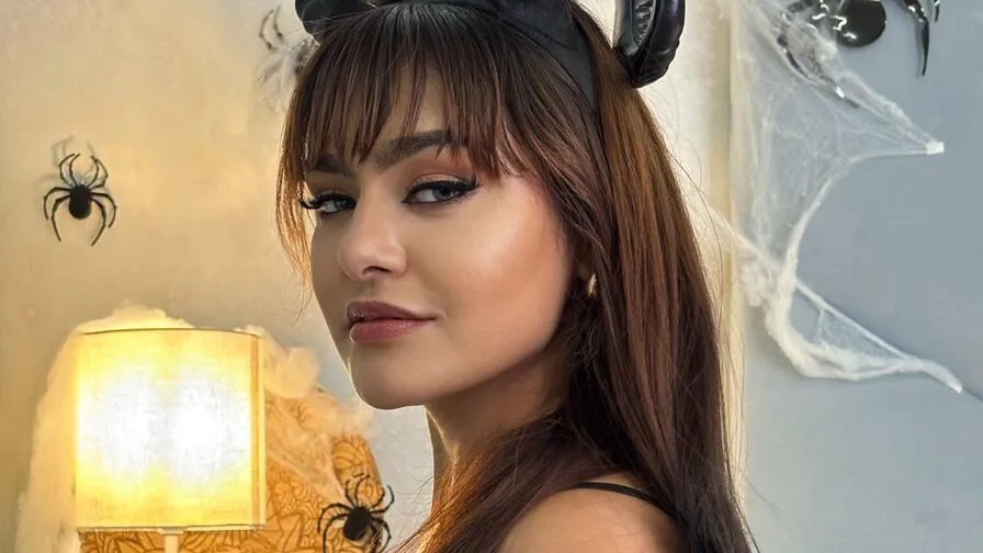 Chat with AshiaEktare