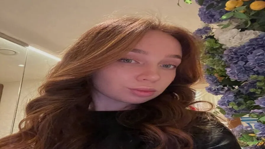 Chat with MiaIvory