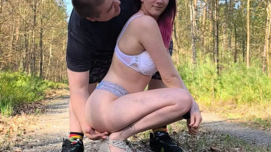 Chat with CoupleSkyline