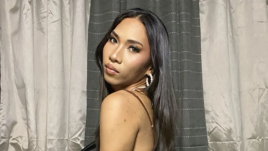 Chat with LunaDevereux