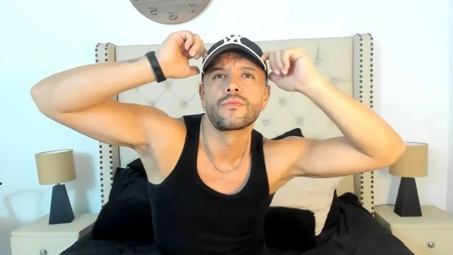 Chat with LyamVoss
