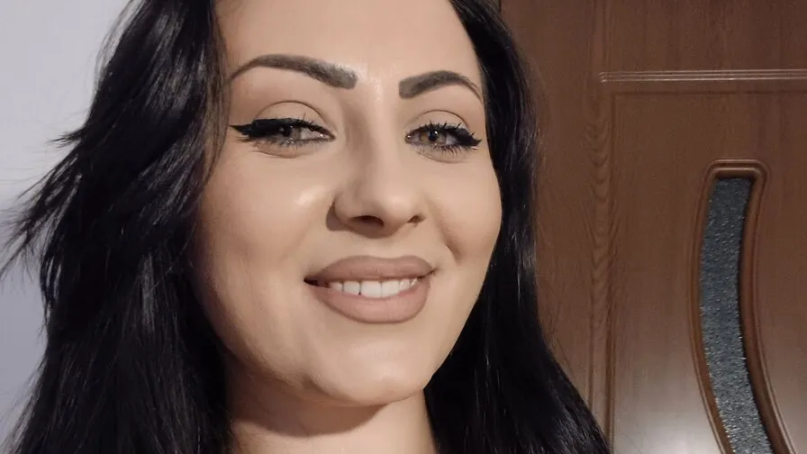 Chat with CelineNatalle